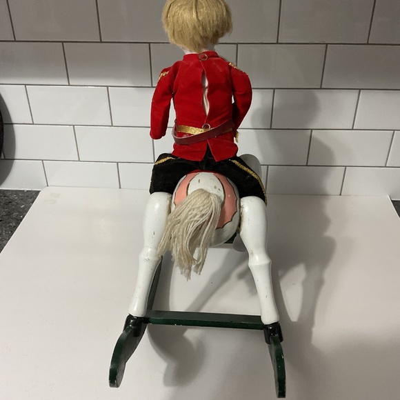 VTG Enesco 1981 Vintage Porcelain Boy Soldier Doll Musical Wooden Rocking Horse - Picture 7 of 13